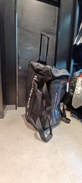 新作入荷】K-3597 レーシングキャリーケース：KUSHITANI 清水店