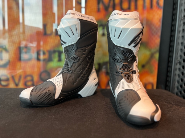 新作入荷】K-7701 SUPERTECH R 2 入荷のご案内:KUSHITANI 清水 新作入荷】K-7701 SUPERTECH R 2 入荷のご案内:KUSHITANI 清水