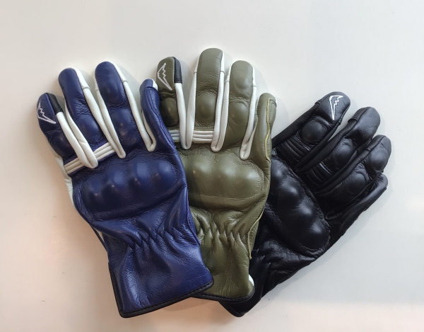 新作入荷】レイヴングローブ3 入荷のご案内:KUSHITANI 清水店 新作入荷】レイヴングローブ3 入荷のご案内:KUSHITANI 清水店
