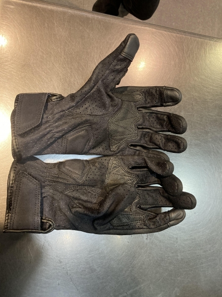 検証】EXメッシュグローブと雨対策!! :KUSHITANI 清水店 検証】EXメッシュグローブと雨対策!! :KUSHITANI 清水店