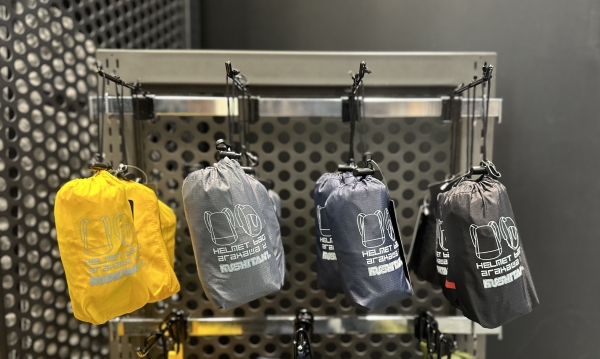 P-5097 AKコンパクトバッグパック：KUSHITANI 清水店 | KUSHITANI