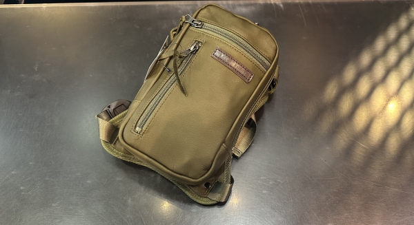 K-3578 2ウェイレッグバックⅡ オリーブグリーン入荷