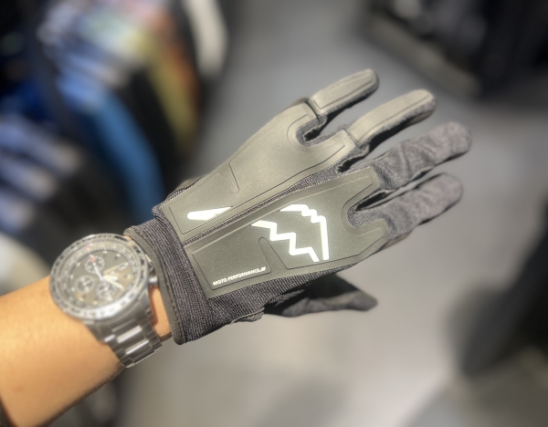 2024年モデル】エアーコレクトグローブ入荷！：KUSHITANI 清水店