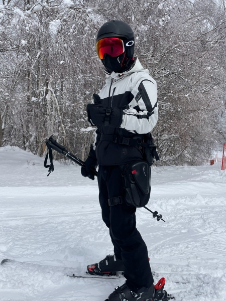 希少　KUSHITANI　クシタニ　ナイロンジャケット　富士山 ゲレンデの富士山】クシタニウェアでウインタースポーツ