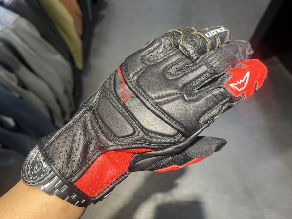 クシタニ エアーGPSグローブ 黒赤 M バイク用品｜KUSHITANI JAPAN