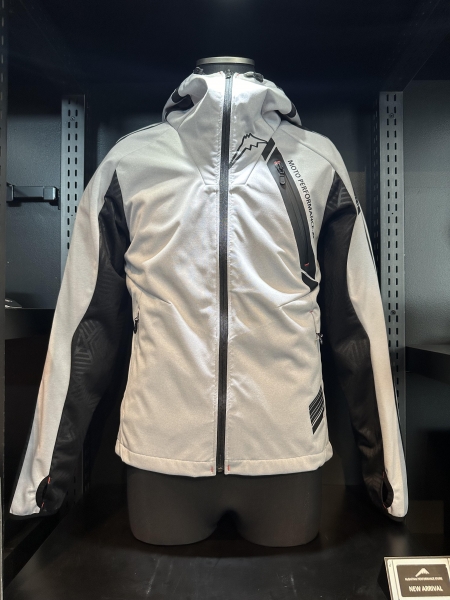 KUSHITANI ミッドパーカー　2025 受注生産モデル KUSHITANI ミッドパーカー 2025 受注生産モデル - メルカリ