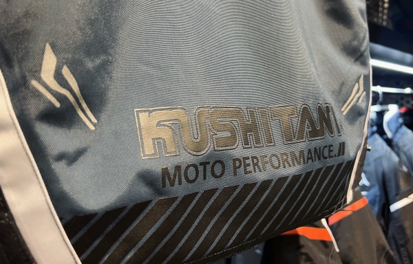 新作入荷】アキュートジャケット入荷のお知らせ：KUSHITANI 清水