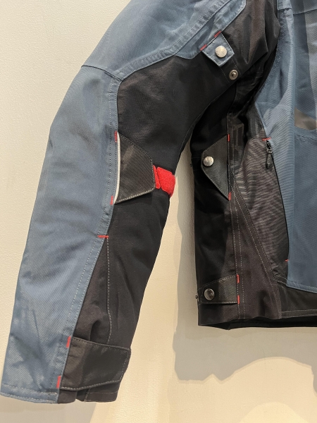 新作入荷】アキュートジャケット入荷のお知らせ：KUSHITANI 清水