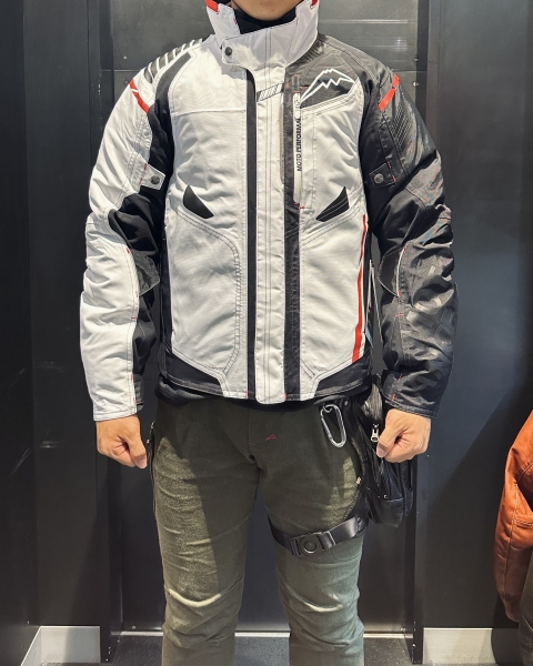 新作入荷】アキュートジャケット入荷のお知らせ:KUSHITANI 清水 新作入荷】アキュートジャケット入荷のお知らせ:KUSHITANI 清水