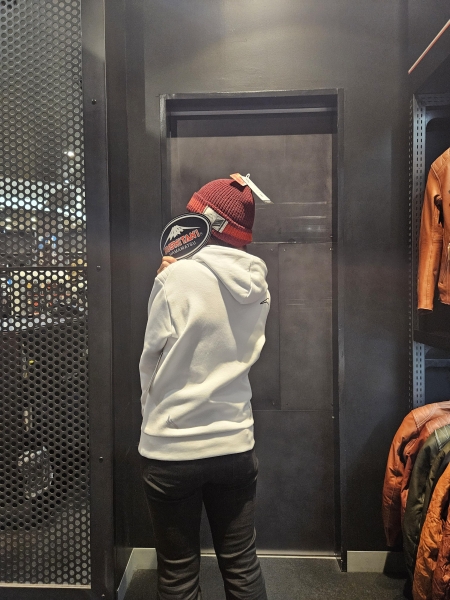 大活躍まちがいない！プルアップパーカー：KUSHITANI 清水店