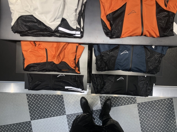 ヤマチン クシタニ新作MIDレイヤー大特集：KUSHITANI清水店 | KUSHITANI