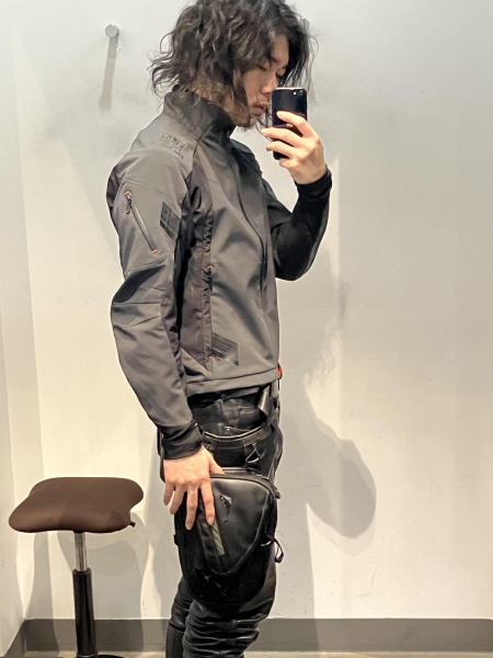 クシタニ◯motoperformance◯LL◯美品◯ ブラック系 KUSHITANI PERFORMANCE STORE