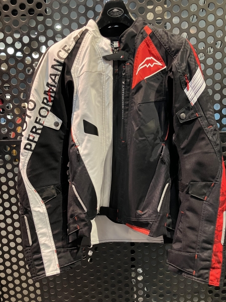 新しいコンテンドジャケット、入りました：KUSHITANI清水店