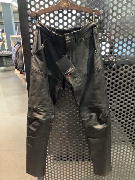 ディアスキンネオパンツ、掘り出しました：KUSHITANI清水店 
