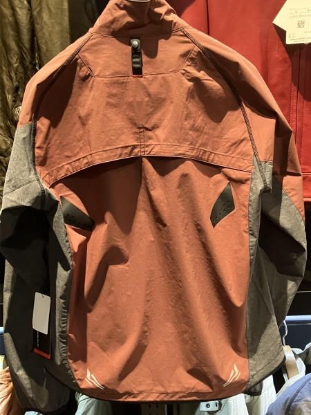 今年のウインドブレーカー、入荷しました。：KUSHITANI 清水店