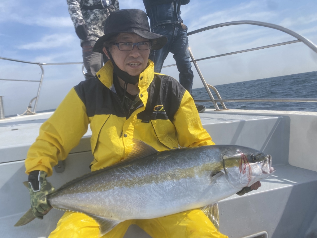 ‼️3日間限定‼️特大天然ヒラマサ7キロ‼️ 特大ヒラマサ出始めました！18キロ16キロ15キロ14キロ | 海龍
