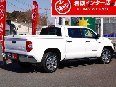 2017年モデル_新車_クルーマックス_4WD_SR5_ベンチシート_トノカバー_リア