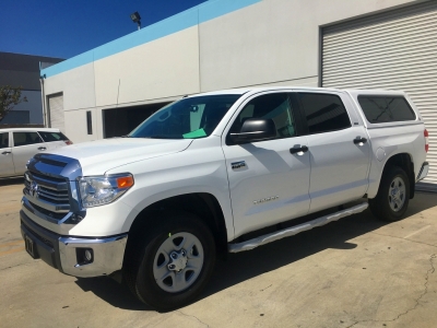 2017年モデル_新車_クルーマックス_4WD_LEER_シェル付き_USトヨタ_フロントビュー