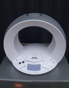 iPod®専用スピーカーのJBL on time™(JBL オンタイム)3