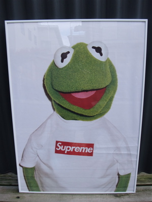 Supreme シュプリーム Kermit カーミット Hundehutte フントヒュッテ