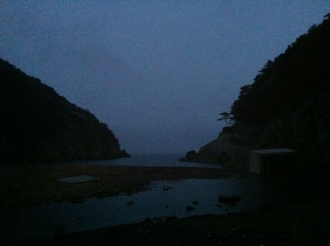 犬と東北旅行わんこと本州最北端大間崎大間のマグロ本州最北端到達証明書「本州最北端の地」の石碑本マグロの一本釣りマグロのモニュメント本州最東端�ヶ埼とどがさき21.jpg