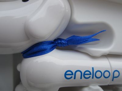 SANYOeneloopサンヨーエネループくり返し使う充電池eneloopyエネルーピー簡易バッテリーチェッカー鼻が光って充電残量をお知らせfunfuneneloopyエネループのマスコットキャラクター4.jpg