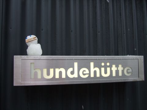2008年東京初雪雪だるまフントヒュッテトイプードルこいぬ文京区トリミングフントヒュッテナノオゾンペットシャワー使用店東京hundehutteトイ・プードル子犬情報7.jpg