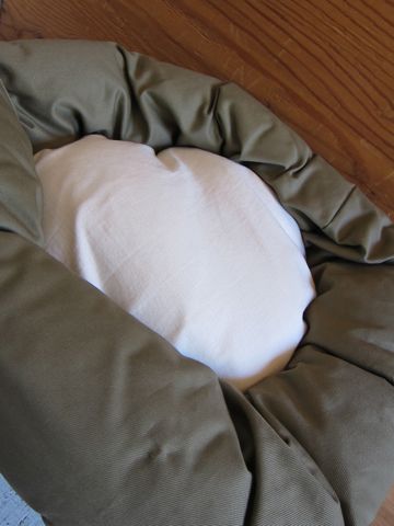 free stitch WASHABLE BED ウォッシャブルベッド 犬用ベッド フリースティッチ取扱店東京 フントヒュッテ 文京区 犬グッズ わんちゃんベッド hundehutte 2.jpg