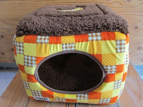 犬用ベッド 犬用カドラー 2WAYカドラー ドーム型 かまくら型 犬用ラウンドベッド かわいい犬用ベッド フントヒュッテ hundehutte 7.jpg