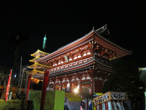2013 元旦 賀正 年末年始 2012年末 2013年始 お正月 初詣 浅草 浅草寺 おみくじ 浅草寺 アクセス 浅草寺 屋台 出店 上野公園 寛永寺 不忍池辯天堂 上野弁天堂 8.jpg
