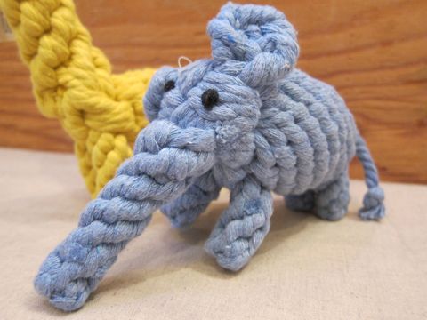 わんこおもちゃ犬デンタルロープ犬歯みがき効果のあるおもちゃポンポリース香り付きロープTOYティーカップベアデンタルロープキリンゾウ都内フントヒュッテ11.jpg