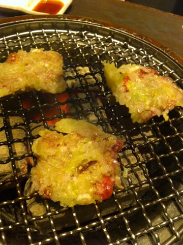 焼肉 ネギタン塩 キムチ カクテキ オイキムチ ユッケ 尾崎牛 池袋 和牛焼肉 やざわ 極上和牛盛合せ ホルモン アボカドサラダ カルビ ロース 2.jpg