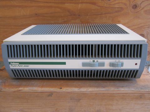 アメリカのマイナスイオン発生器 インダストリアル USA デザイン Pollenex Pure Aire 2000 マイナスイオン発生器 効果 マイナスイオン発生装置 花粉症対策 花粉症 効果 1.jpg