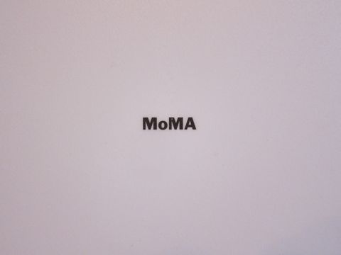 MoMA TimeSphere Clock by Gideon Dagan ギデオン・ダガン デザイン インダストリアルデザイン 工業デザイン 掛け時計 アメリカ製 USA製 MADE IN USA 3.jpg