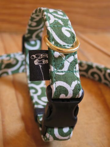 եȥҥåƥꥸʥإ顼꡼ɥ꡼ϡͥʸhundehutte襤μإơϥե֥å Karakusa Collar Leash Harness_3.jpg