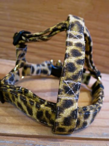 եȥҥåƥꥸʥإ顼꡼ɥ꡼ϡͥʸhundehutte襤μإơϥե֥åɿҥ祦 Leopard Collar Leash Harness_g.jpg