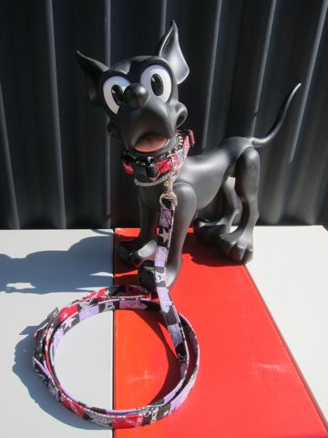 フントヒュッテオリジナル首輪カラーリードリーシュハーネス文京区hundehutte東京かわいい犬の首輪かっこいい犬のリードラメ生地ハロウィンゴースト Ghost Collar Leash Harness_1.jpg