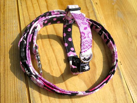 フントヒュッテオリジナル首輪カラーリードリーシュハーネス文京区かわいい犬の首輪東京ヴィンテージ生地ファブリックジュエル宝石装身具 Jewel Collar Leash Harness_3.jpg