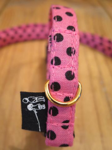 フントヒュッテオリジナルカラーリードリーシュハーネス東京hundehutte駒込かわいい首輪犬グッズ都内生地ファブリック小さい水玉模様ミニポルカドット Mini Polka Dot_13.jpg