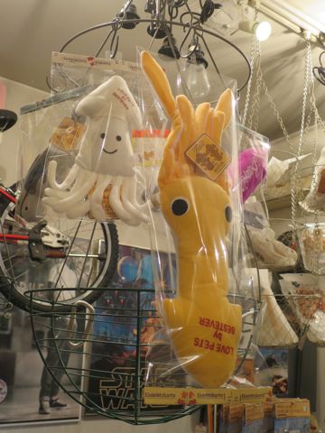 ベストエバー取扱販売店都内フントヒュッテ駒込hundehutte文京区犬のおもちゃ犬雑貨画像ペットトイ犬グッズショップ東京 LOVE PETS by BESTEVER Giant Squid 大王イカ Squid イカ_3.jpg