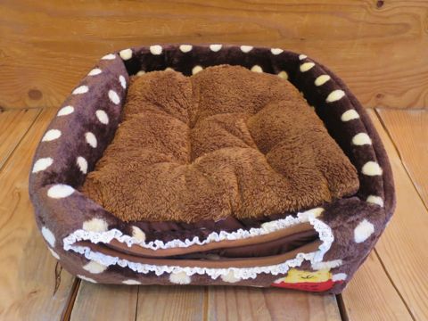 ポンポリース PomPreece 犬用ベッド犬用カドラー画像かわいい犬用ベッド販売店都内犬グッズショップ東京フントヒュッテ駒込 2WAYカドラー ドットボア_6.jpg