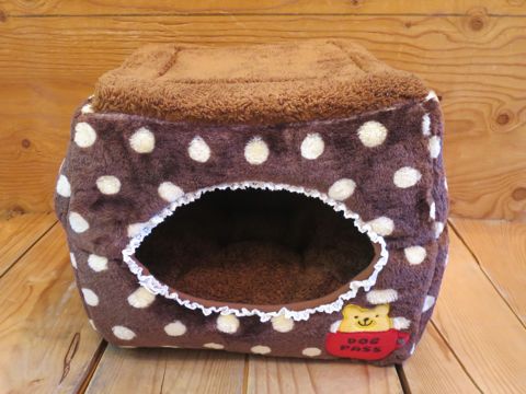 ポンポリース PomPreece 犬用ベッド犬用カドラー画像かわいい犬用ベッド販売店都内犬グッズショップ東京フントヒュッテ駒込 2WAYカドラー ドットボア_10.jpg
