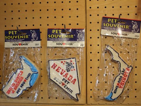 PET SOUVENIR¡¡¸¤ÍѤª¤â¤Á¤ã¡¡³¤³°¡¡ÄÁ¤·¤¤¥É¥Ã¥°¥°¥Ã¥º¡¡¥¢¥á¥ê¥«¡¡USA OUTLINE¡¡FLORIDA OUTLINE¡¡NEVADA OUTLINE¡¡¥Õ¥ó¥È¥Ò¥å¥Ã¥Æ¡¡1.jpg