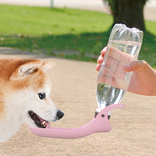 Richell リッチェル お散歩ハンディシャワー おさんぽ 給水 水分補給 犬食事関連 水飲み おしっこ跡のシャワーに 画像 M ライトピンク _ 通販3.jpg