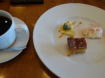 Amalfi アマルフィイ トラットリア+バール