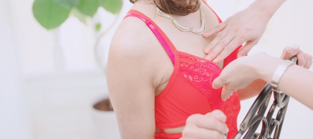 加藤綾乃 / 母から娘への美意識の継承