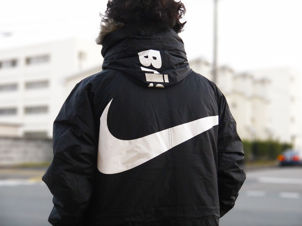 NIKE　ベンチコート