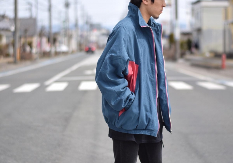 GRAMICCI FLAG STUFF ミリタリージャケット Mサイズ 着られている