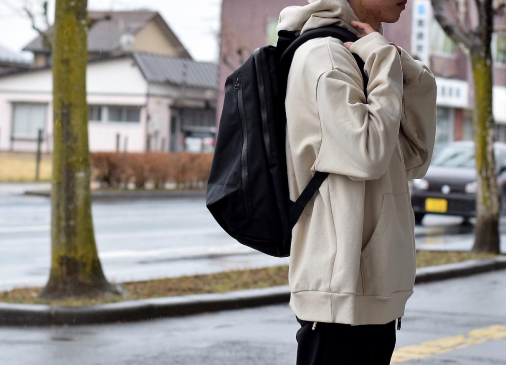 ユニバーサルプロダクツ　リュック バックパック　NEW UTILITY BAG UNIVERSAL PRODUCTS - ニューユーティリティバッグ / リュック