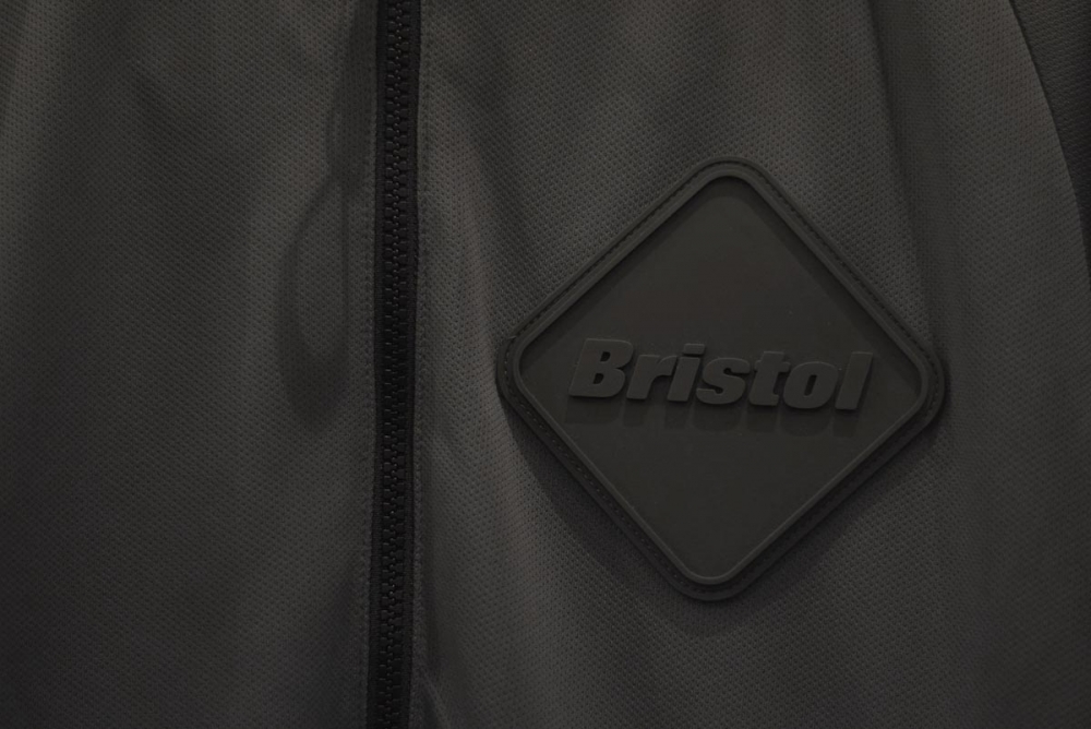 小物 fcrb STACKSTO EMBLEM PELICAN GARBEE fcrb STACKSTO EMBLEM PELICAN GARBEE - メルカリ